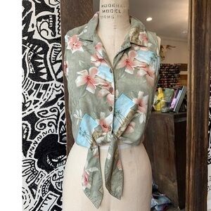 Crop Hawaii Top Size S
